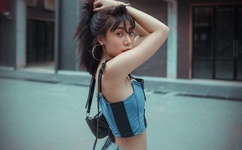 女生喊疼男生越往里寨的电影